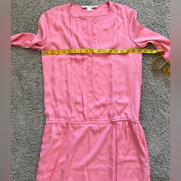 Diane von Furstenberg 'Sliced' Soft Pink Dress 2 - Picture 9 of 16